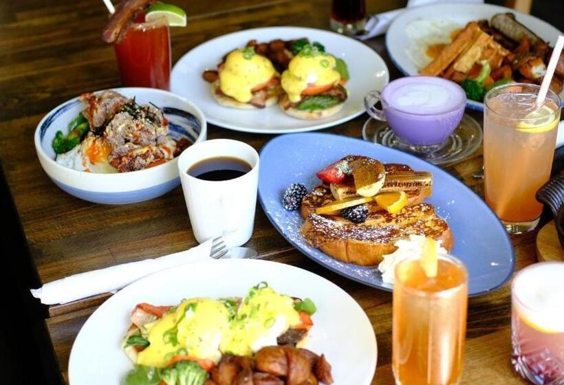 تختخواب و صبحانه Kay Sun