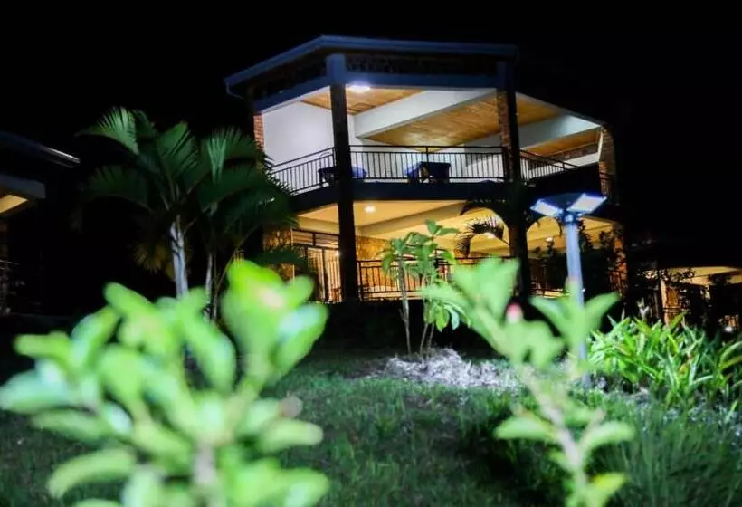 تختخواب و صبحانه Kay Sun