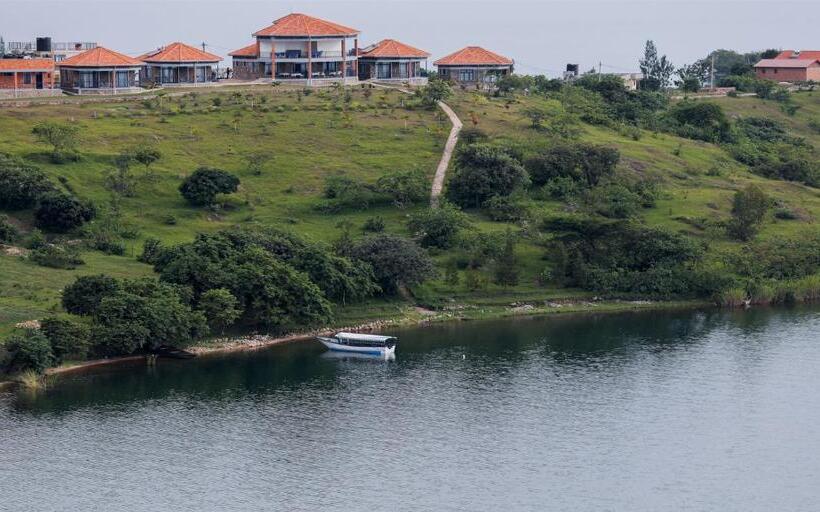 تختخواب و صبحانه Kay Sun