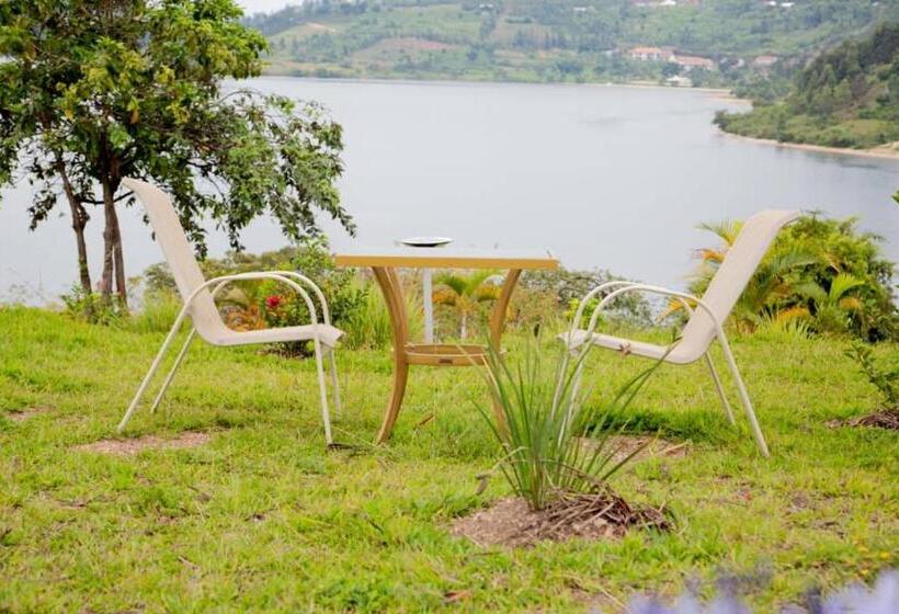 تختخواب و صبحانه Kay Sun