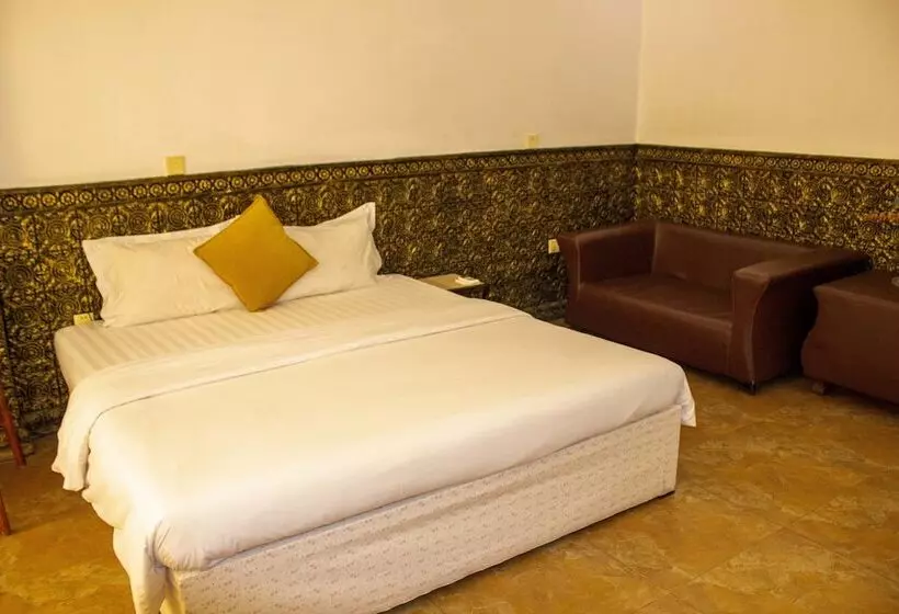 ベッドアンドブレックファースト Le Grand Palais