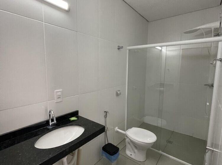 簡易ホテル Pousada Porto Maringa