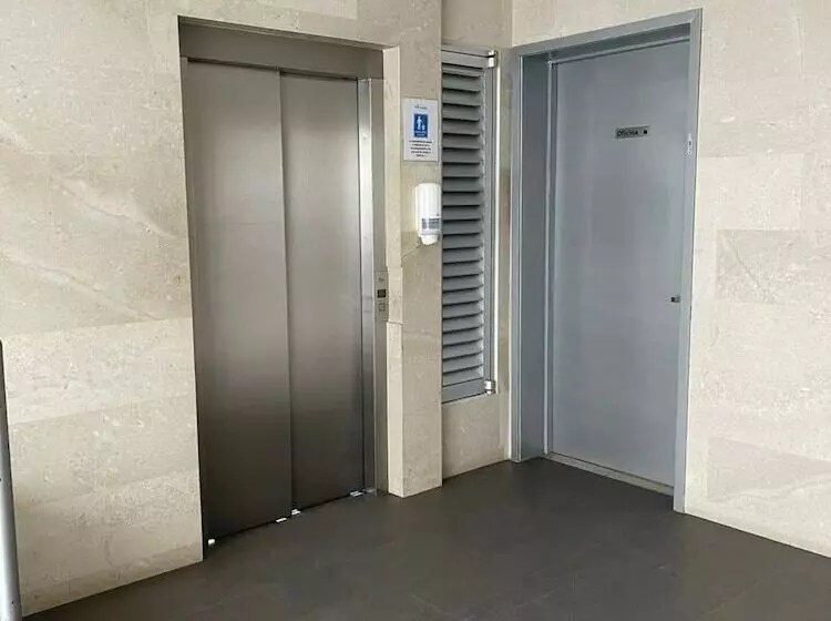 Hotelli Condo Arian By Trvl2hm