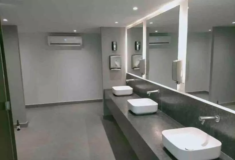 Hotelli Condo Arian By Trvl2hm