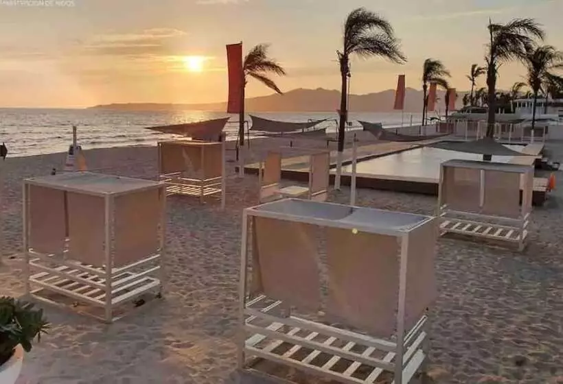 Hotelli Condo Arian By Trvl2hm