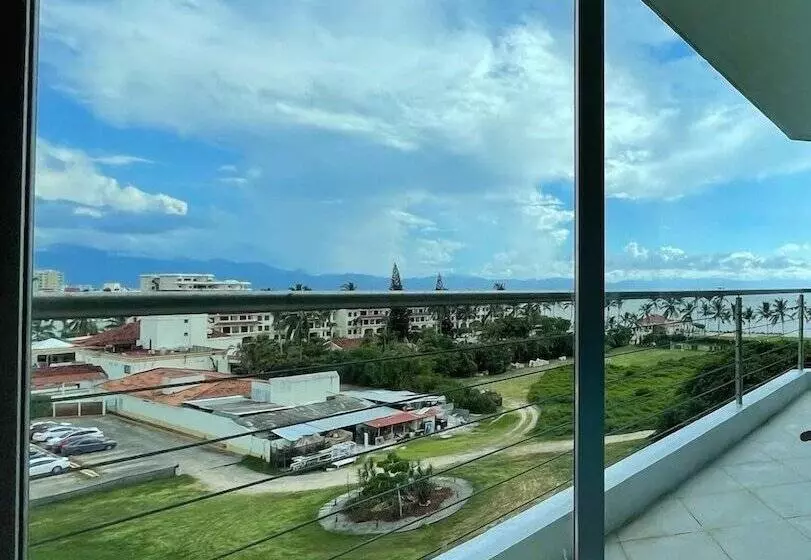 Hotelli Condo Arian By Trvl2hm