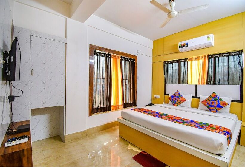 Fabhotel New Dream Palace