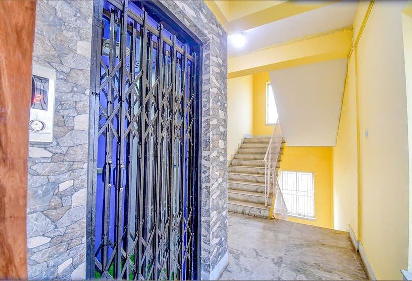 Fabhotel New Dream Palace