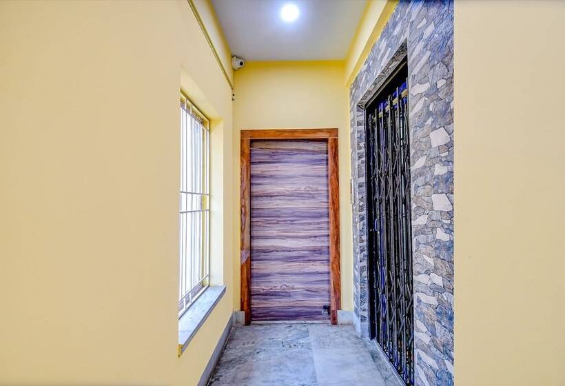 Fabhotel New Dream Palace