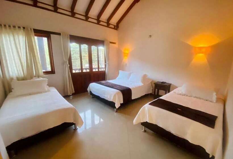 هتل Oasis De La Villa