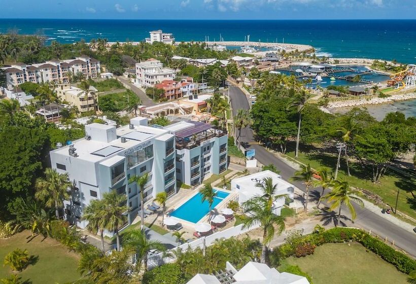 هتل Skylight Suites Restaurant Bar