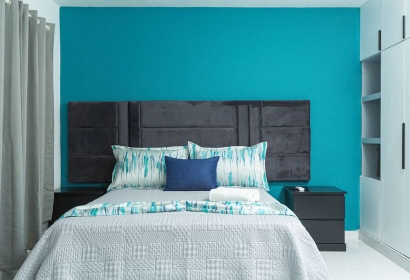 هتل Skylight Suites Restaurant Bar