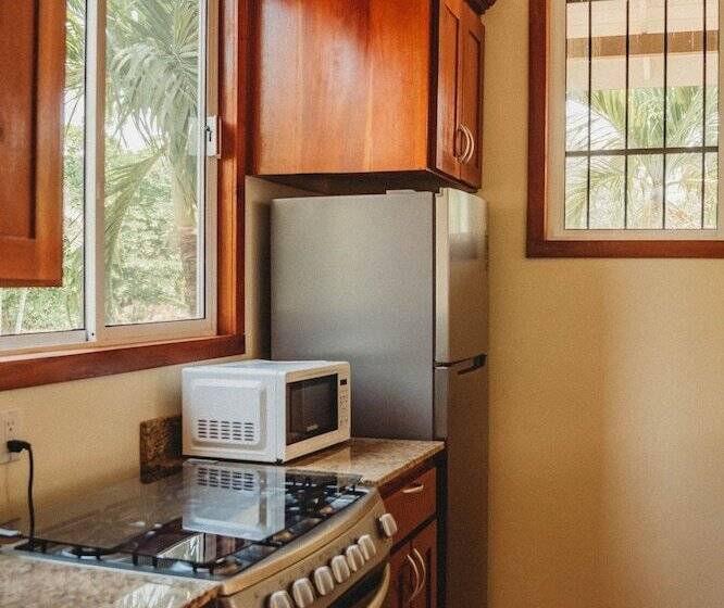 بنسيون Cuatro Cabana