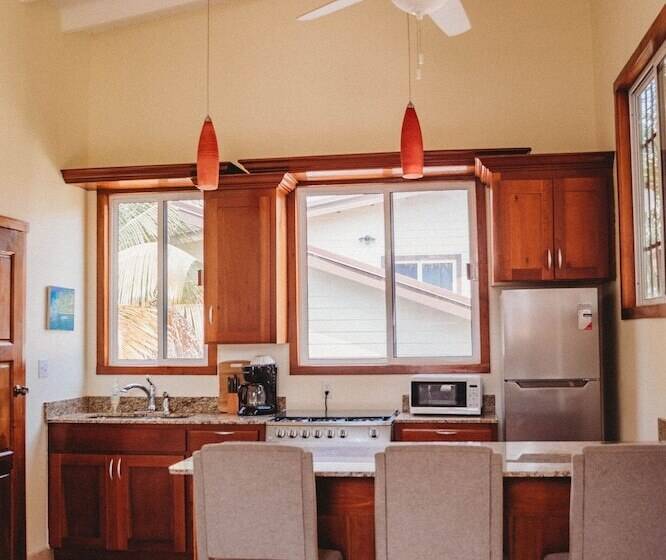 بنسيون Cuatro Cabana