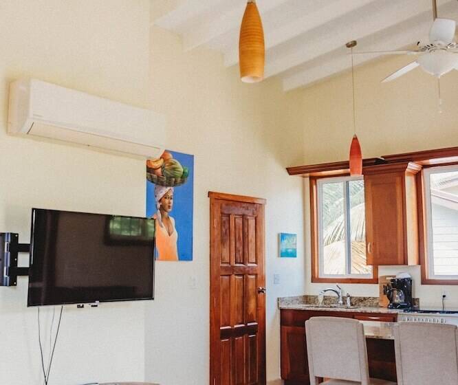 بنسيون Cuatro Cabana