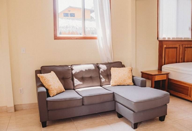 بنسيون Cuatro Cabana