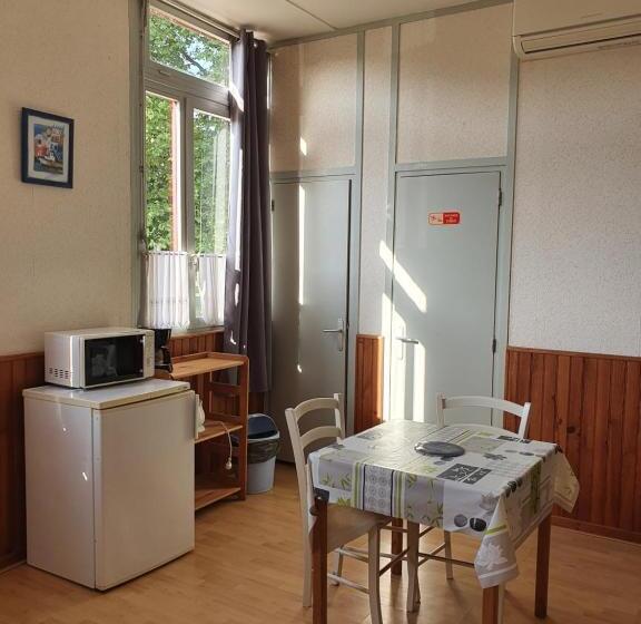 فندق صغير Camping Des 2 Rives  Chambres