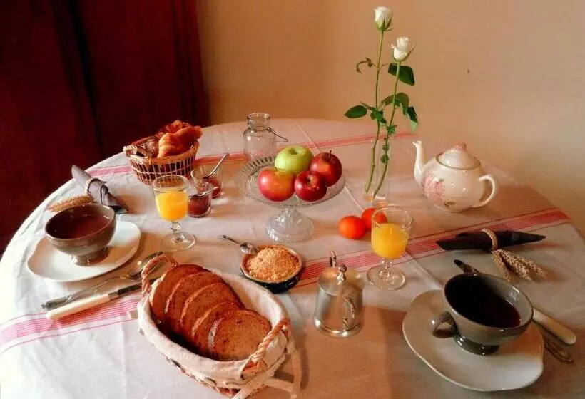 Aamiaismajoitus (B&B) Chambres D Hôtes Ferme Du Feugrès