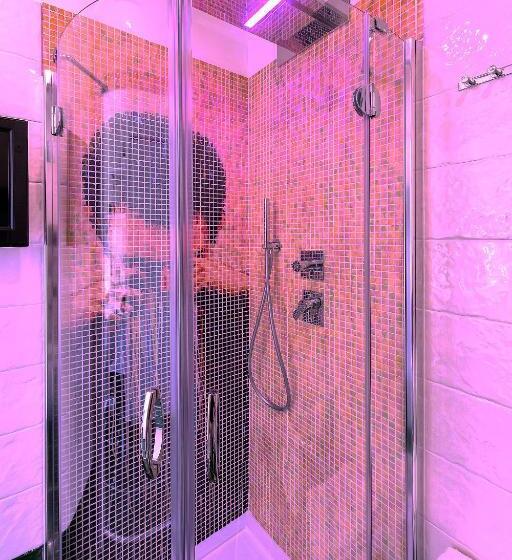 تختخواب و صبحانه La Madegra Seasuite