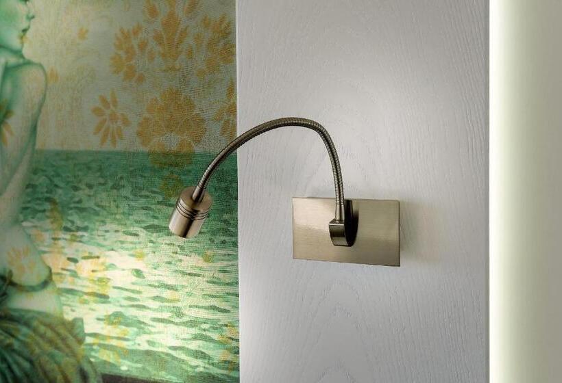 تختخواب و صبحانه La Madegra Seasuite