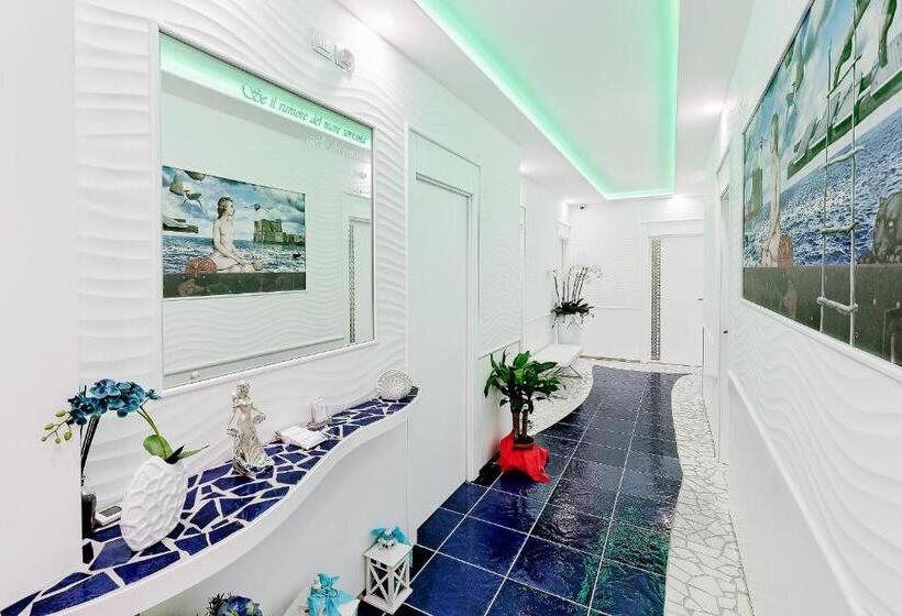 تختخواب و صبحانه La Madegra Seasuite