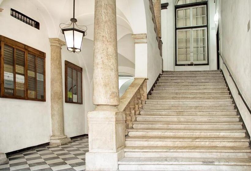 Bed and Breakfast La Piazzetta Rooms & Apartments