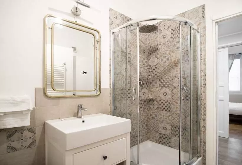 تختخواب و صبحانه La Piazzetta Rooms & Apartments