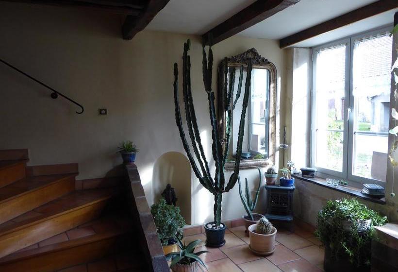 مبيت وإفطار Les Ombelles