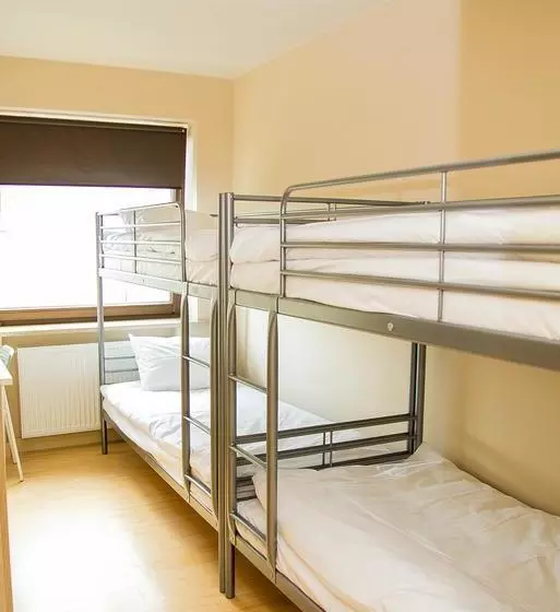 Team Hostel