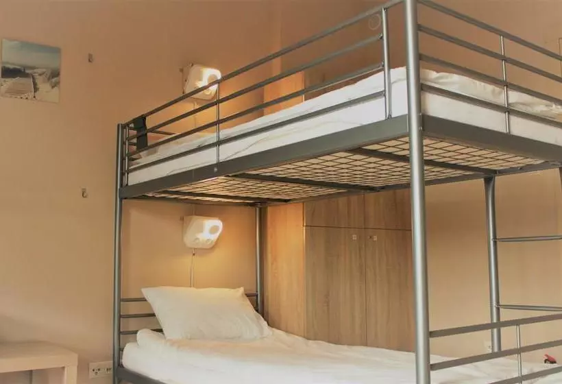 Team Hostel