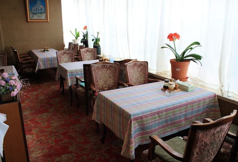 Hot Spring Hotel Boston