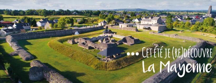 فندق Au Pigeon Blanc