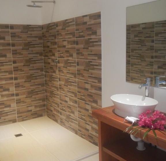 בית מלון כפרי Club Oceanus Resort