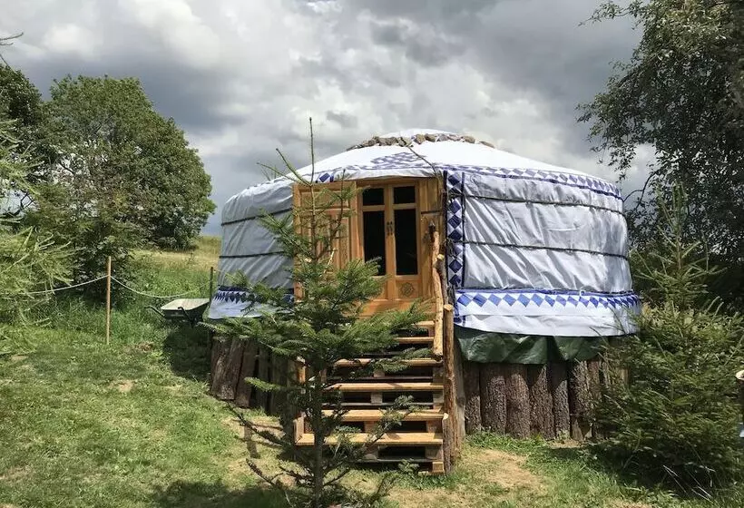 Hotelli Eco Yourte Les Airelles