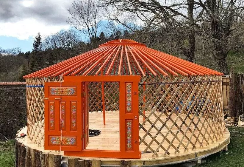 Hotelli Eco Yourte Les Airelles