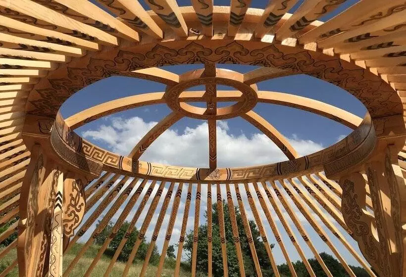 Hotelli Eco Yourte Les Airelles