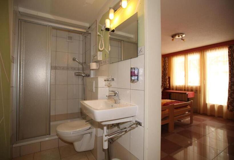 ホテル Klein Matterhorn