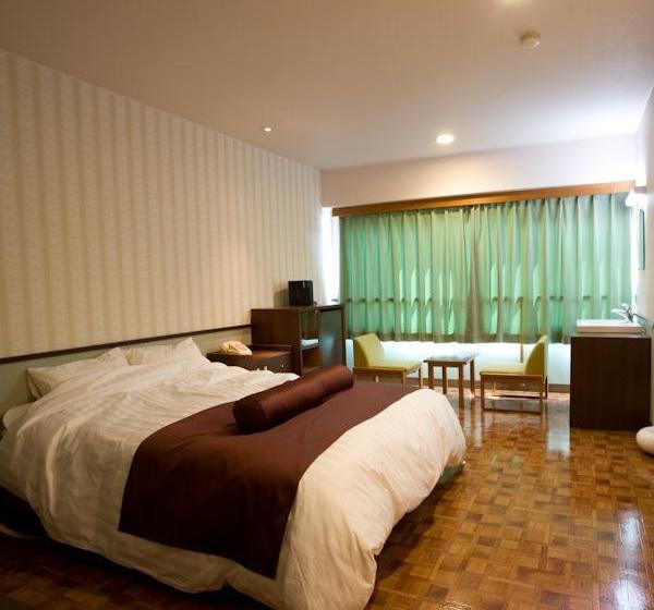 בית מלון כפרי Shirakaba