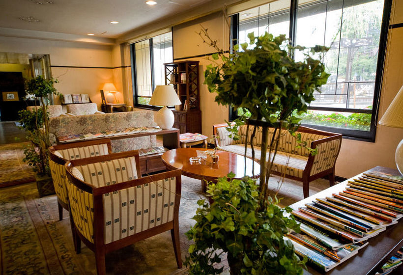 בית מלון כפרי Shirakaba