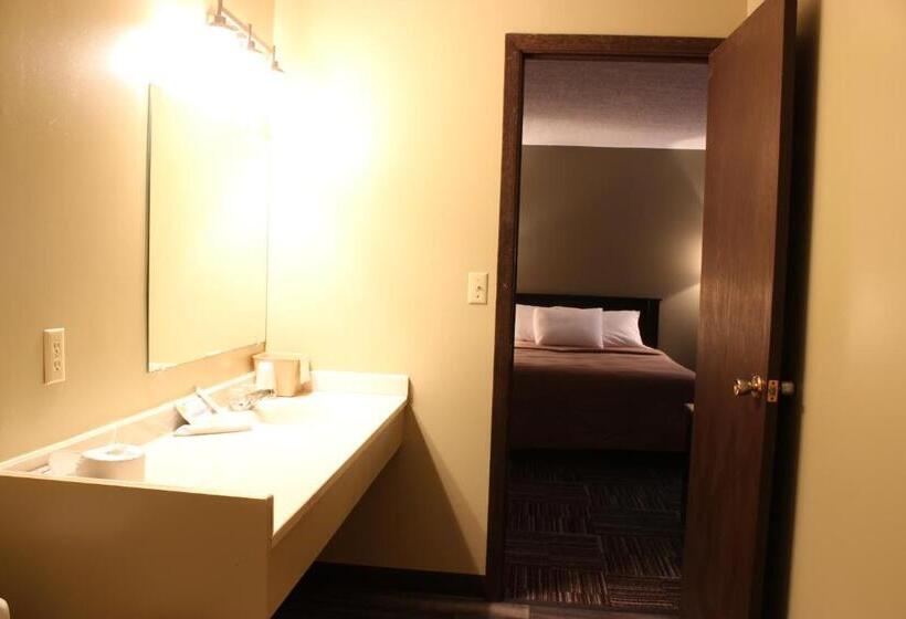 فندق Sunlac Inn Devils Lake