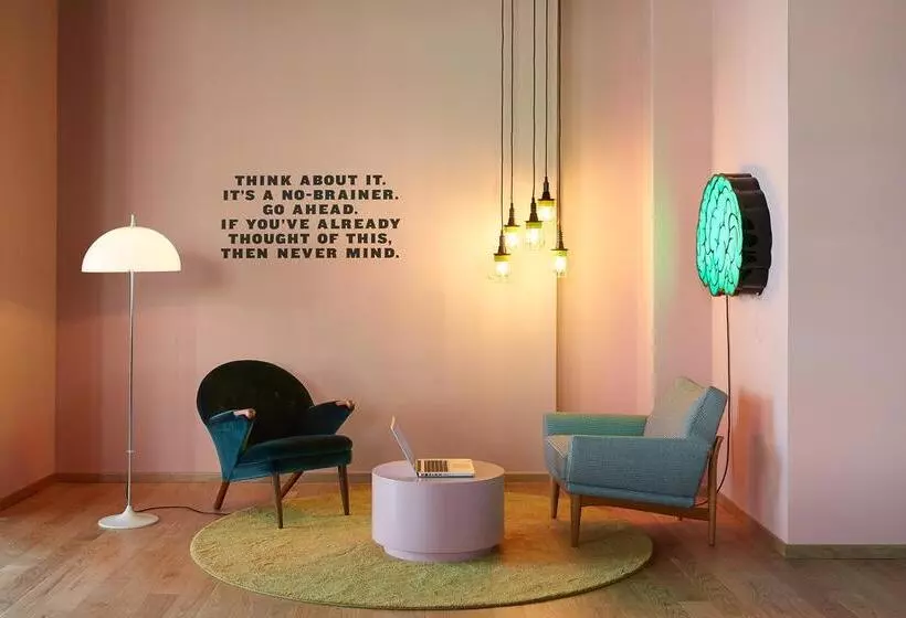 هتل The Social Hub Groningen