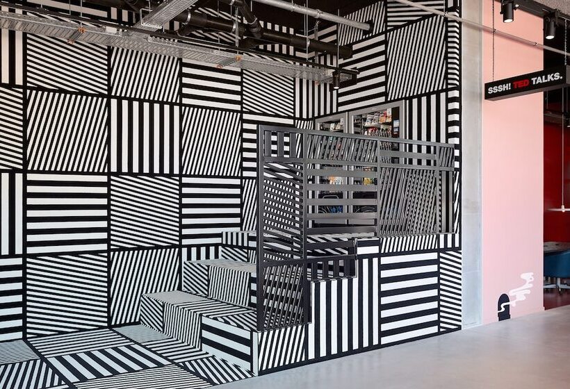 Hotel The Social Hub Groningen