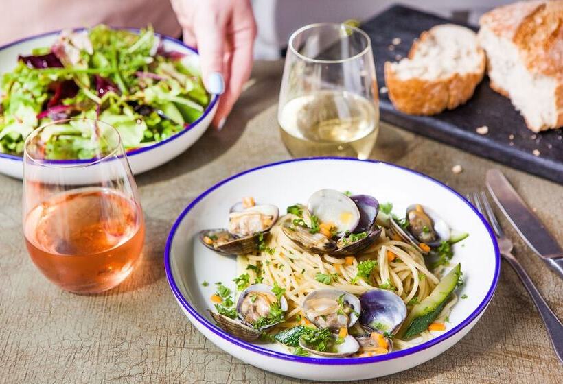 Hotel The Social Hub Groningen