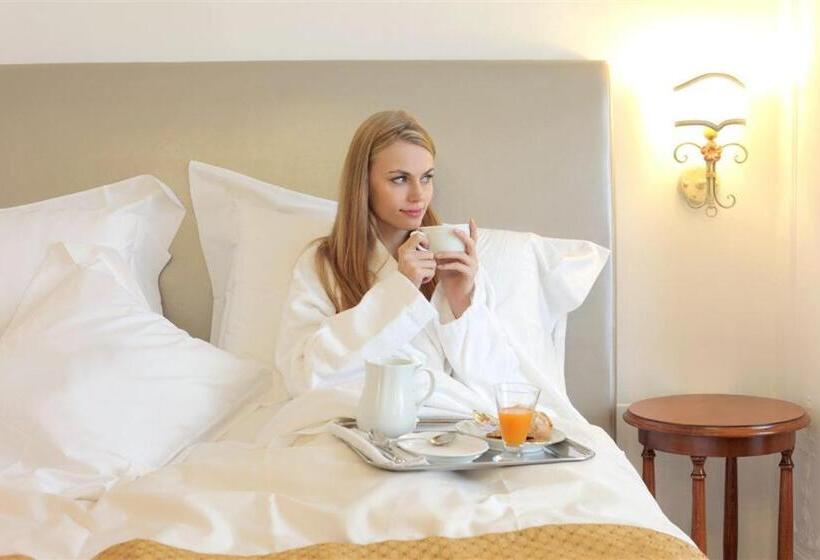 فندق Villa Borghi