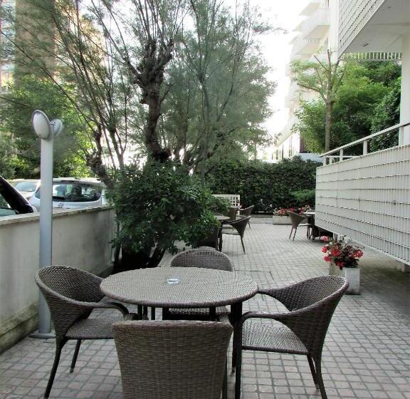 ホテル Villa Fiorita