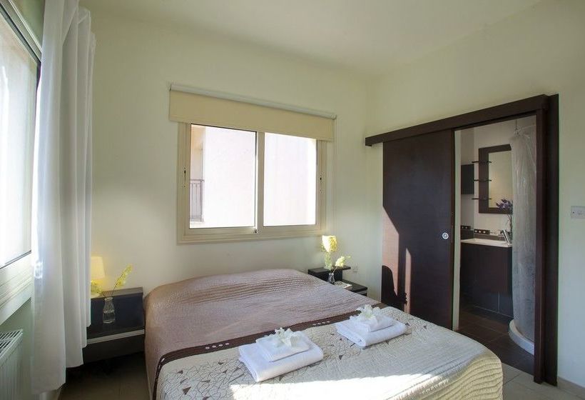 Michelle Pernera Villas