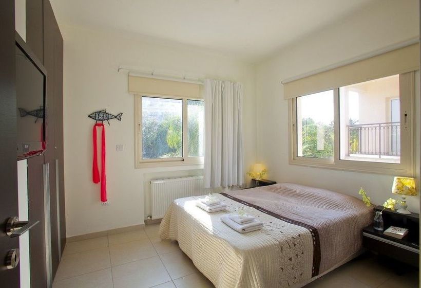 Michelle Pernera Villas