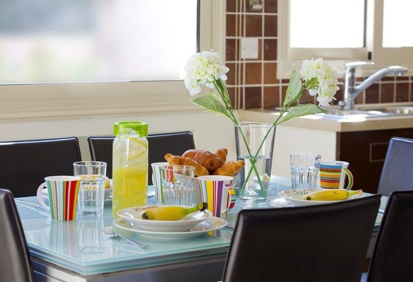 Michelle Pernera Villas