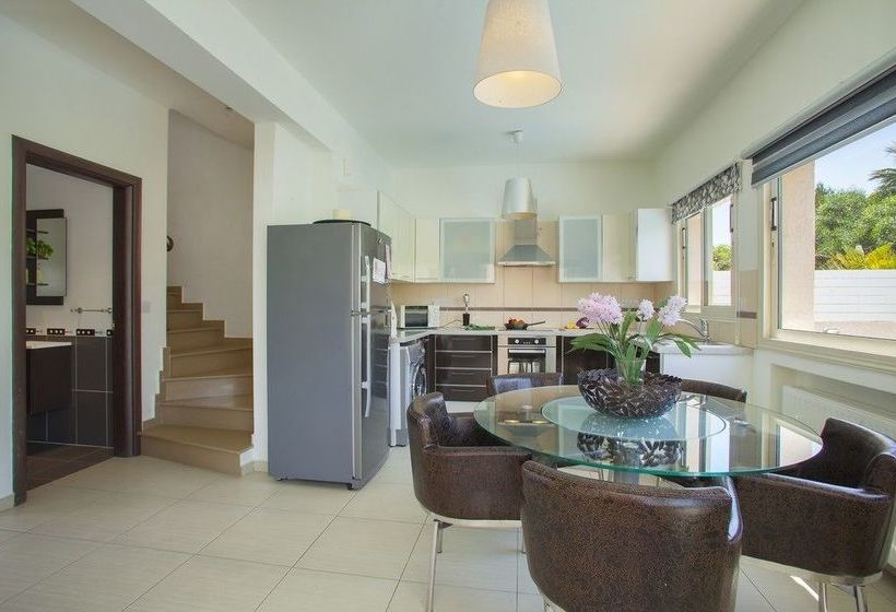 Michelle Pernera Villas