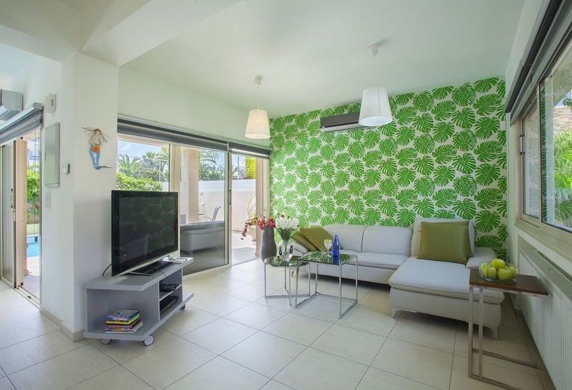 Michelle Pernera Villas